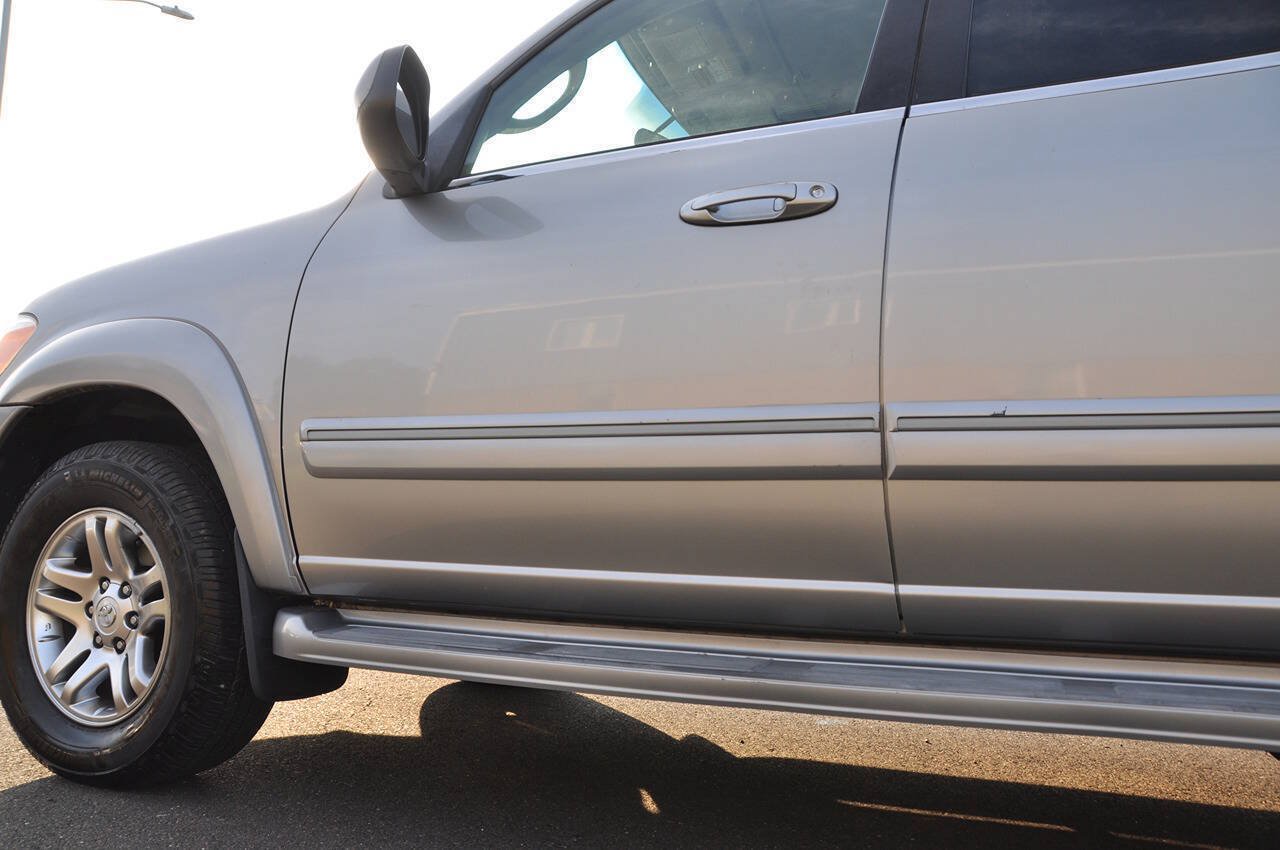 Used 2005 Toyota Sequoia Limited AWD/4WD image 13