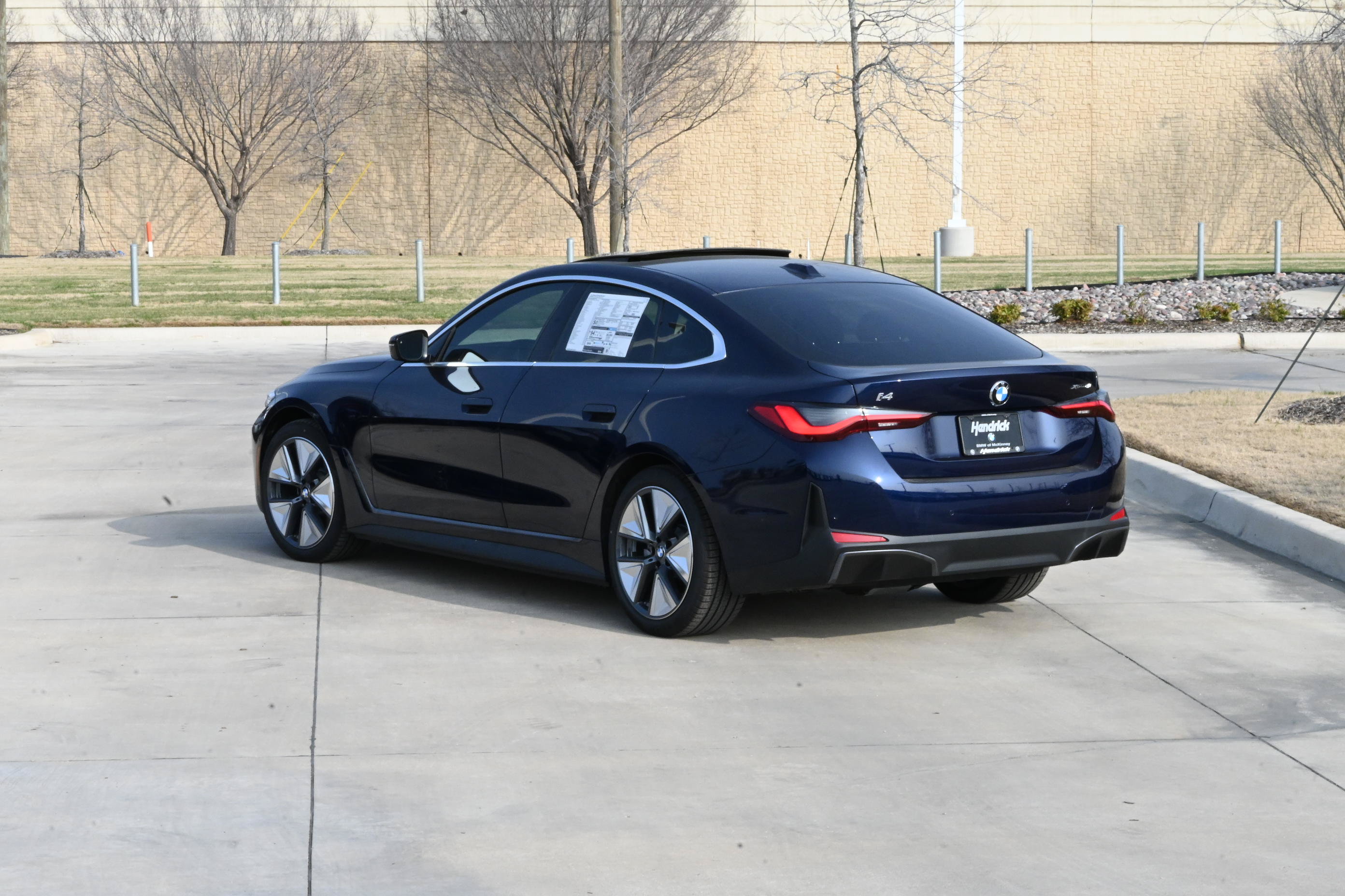 Used 2026 BMW i4 xDrive40i w/ Premium Package AWD/4WD image 2