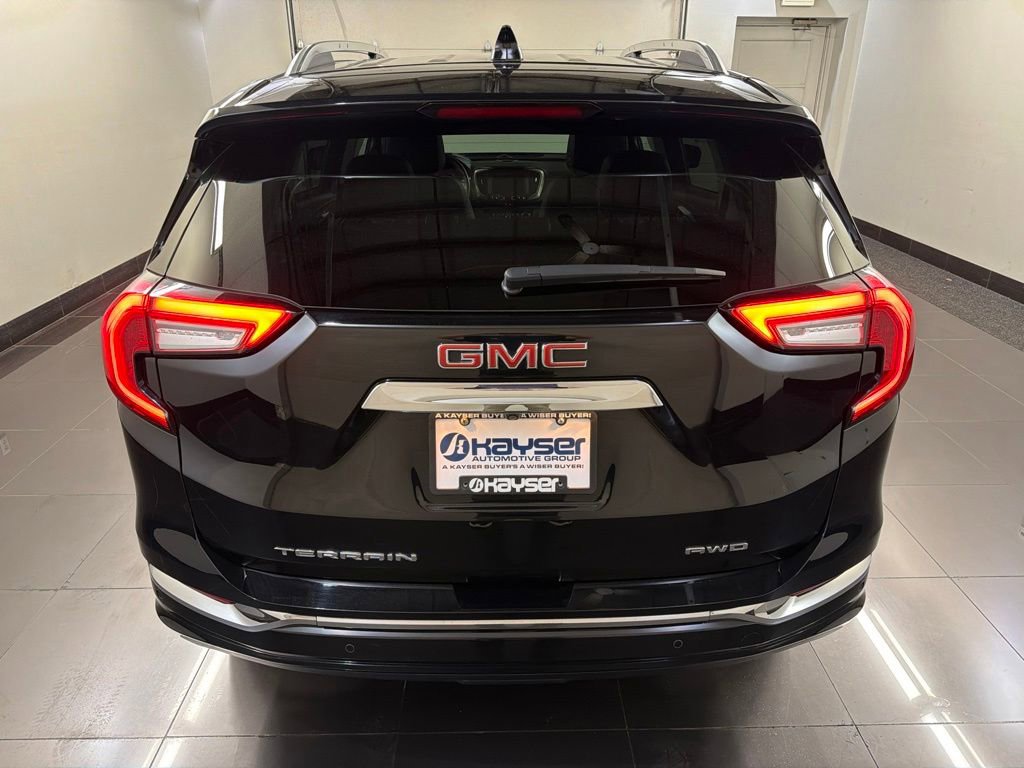 Used 2022 GMC Terrain Denali w/ LPO, Floor Liner Package AWD/4WD image 5
