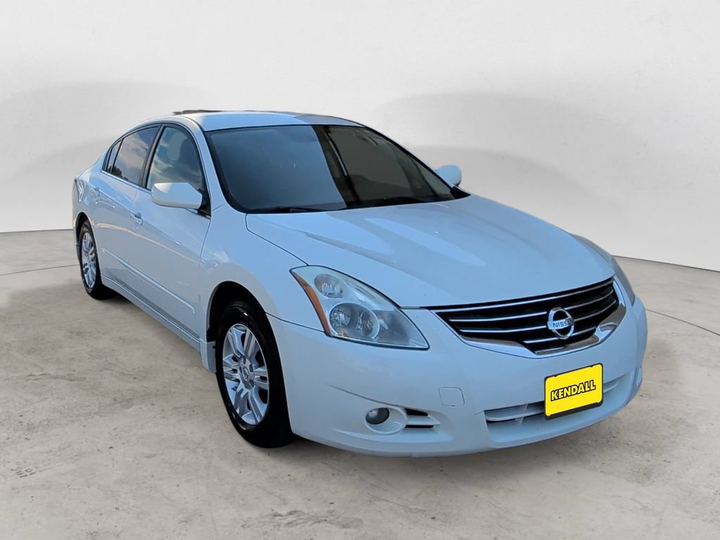 Used 2012 Nissan Altima 2.5 S w/ 20th Anniversary Pkg FWD image 3