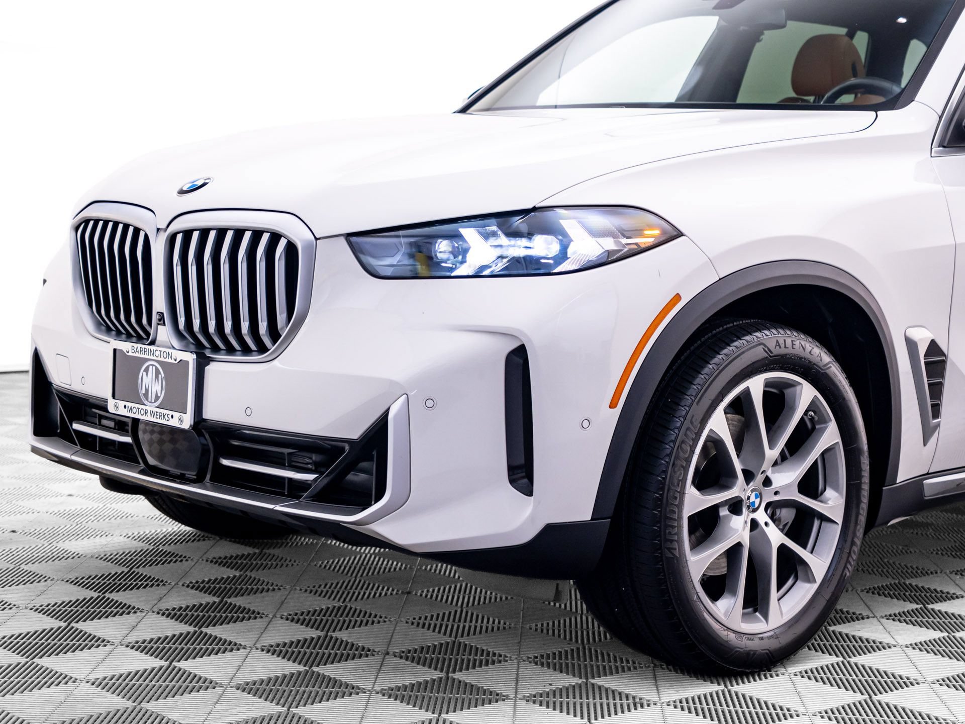 Used 2024 BMW X5 xDrive40i AWD/4WD image 39