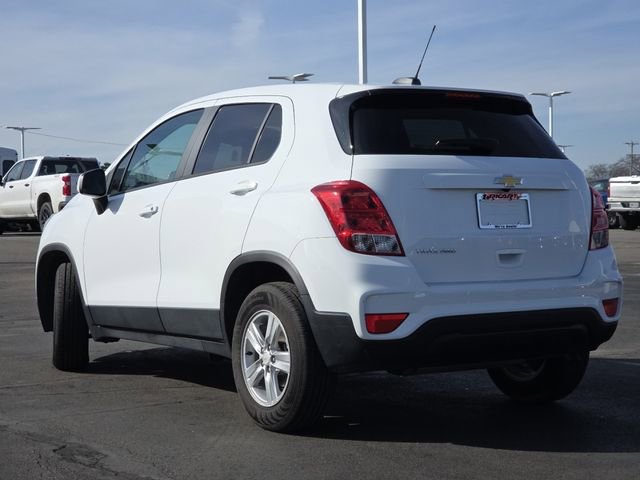 Used 2022 Chevrolet Trax LS w/ Tint and Cruise Package image 17