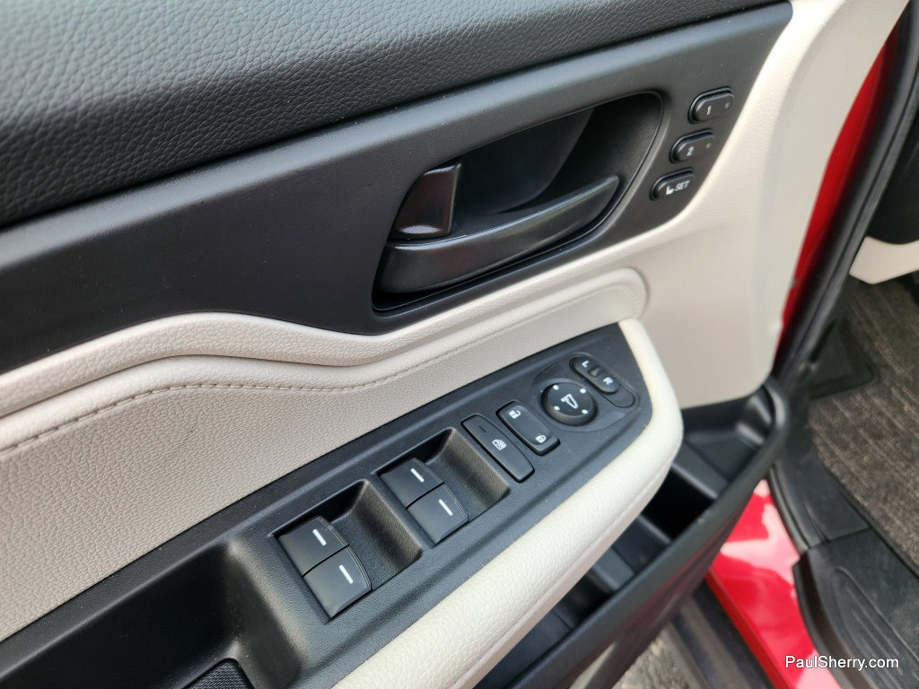 Used 2025 Honda Odyssey EX-L image 24