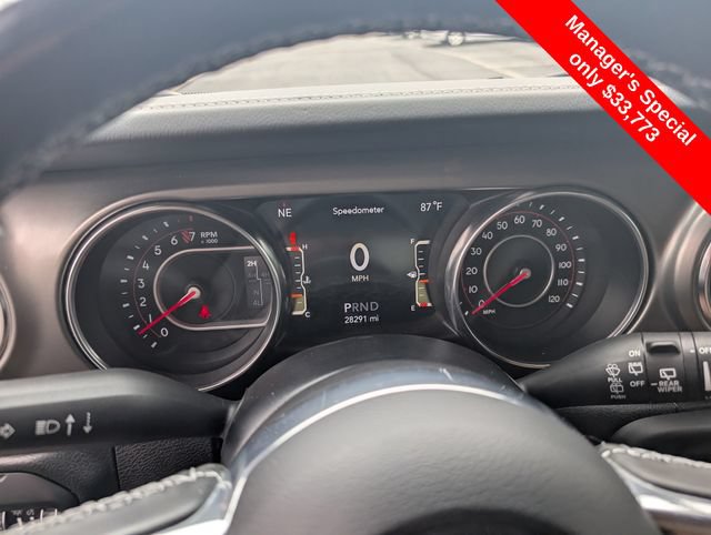 Used 2022 Jeep Wrangler Rubicon w/ Steel Bumper Group AWD/4WD image 15