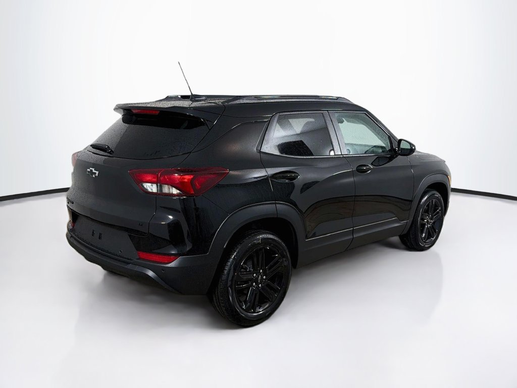 New 2026 Chevrolet TrailBlazer LT w/ Midnight Edition AWD/4WD image 5