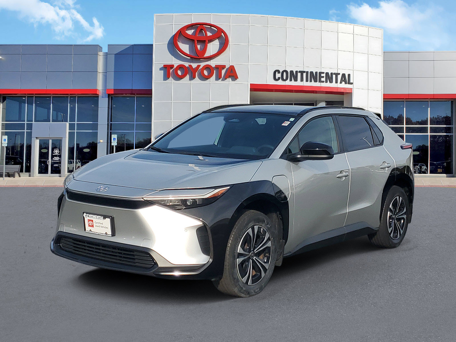 Certified 2023 Toyota bZ4X AWD w/ Weather Package image 3