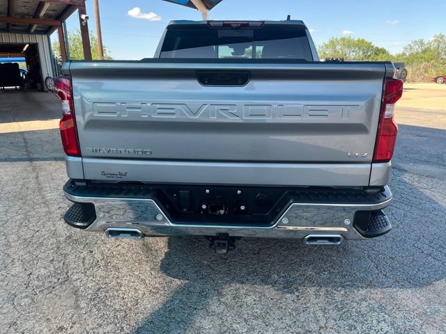 Used 2023 Chevrolet Silverado 1500 LTZ w/ LTZ Premium Package AWD/4WD image 5