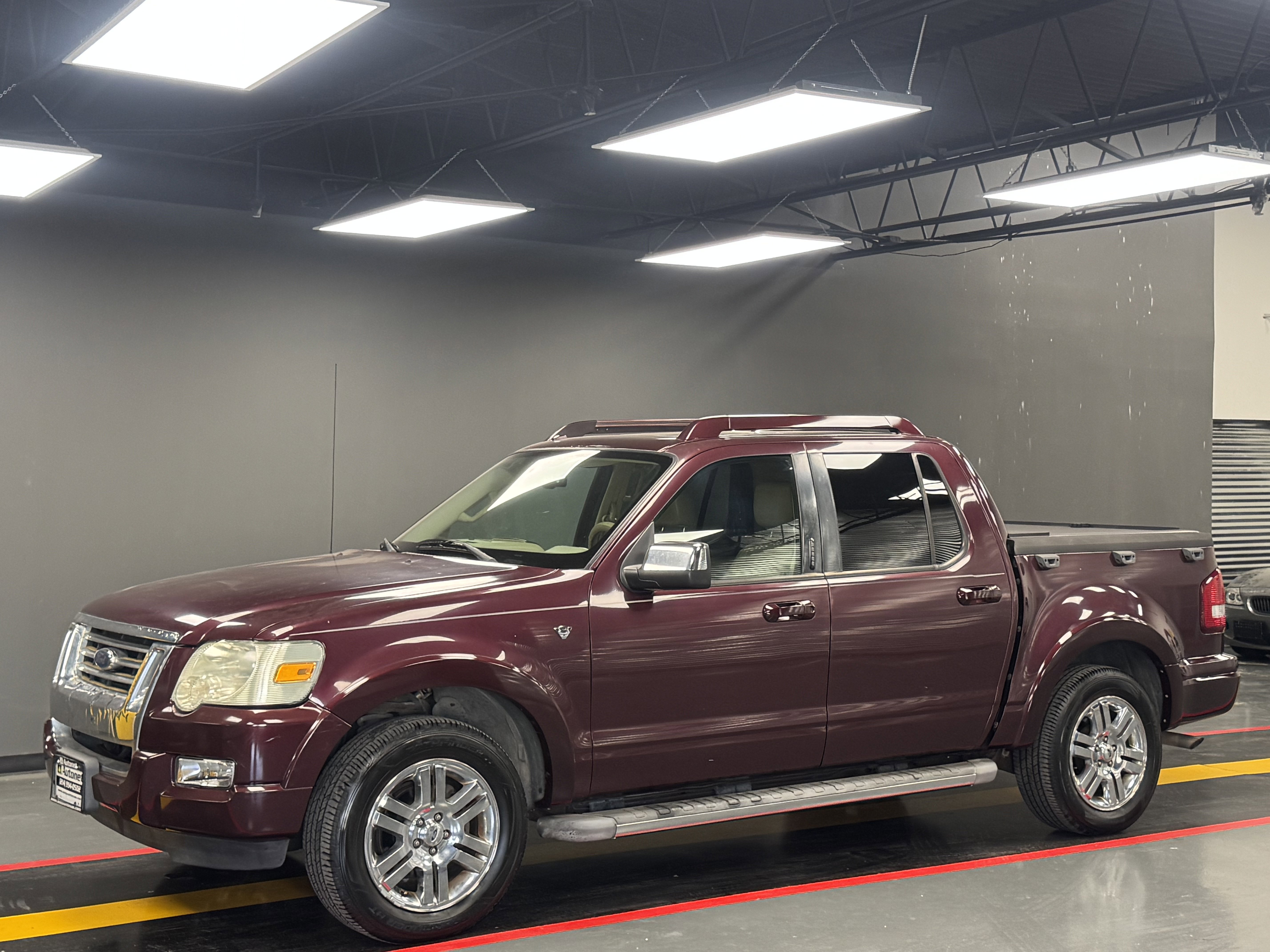 Used 2007 Ford Explorer Sport Trac Limited RWD image 1