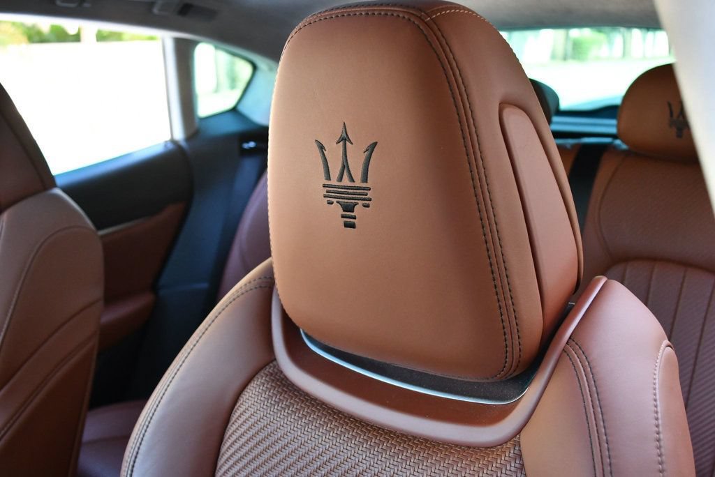 Used 2022 Maserati Levante Modena AWD/4WD image 74