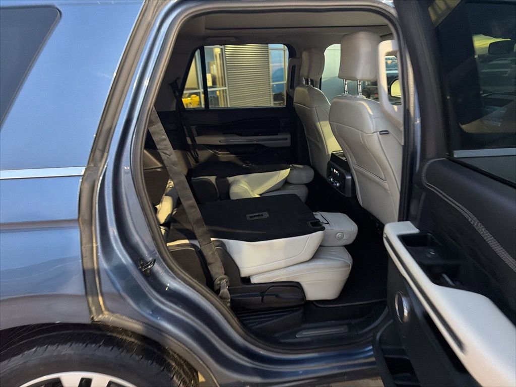 Used 2020 Ford Expedition Platinum image 29