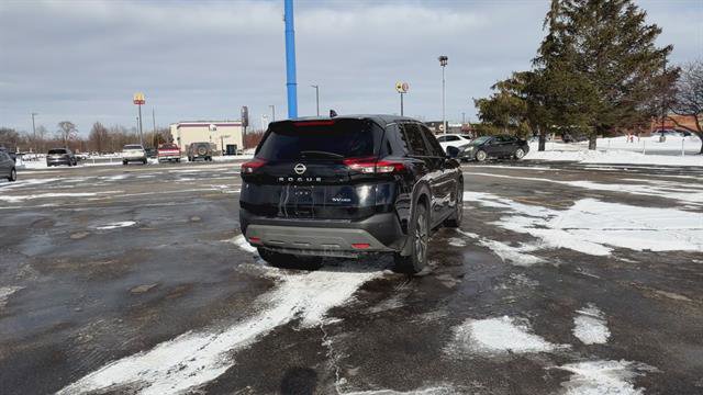 Used 2023 Nissan Rogue SV image 6