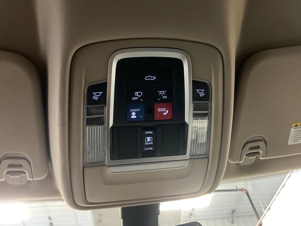 Used 2020 RAM 1500 Laramie AWD/4WD image 29