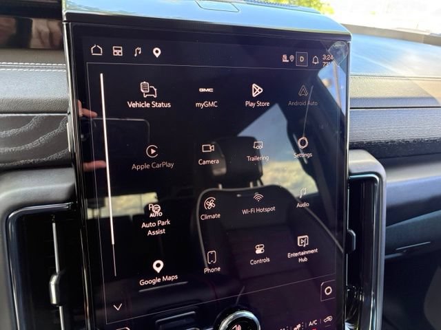 Used 2025 GMC Yukon AT4 Ultimate w/ LPO, AT4 Appearance Package AWD/4WD image 31
