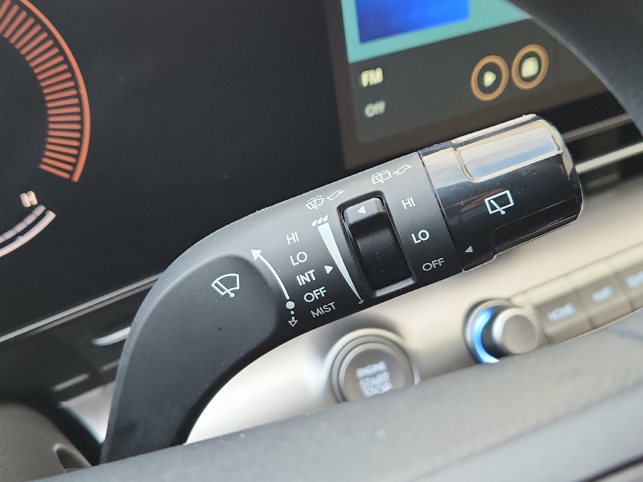 Used 2026 Hyundai Kona SE FWD image 30