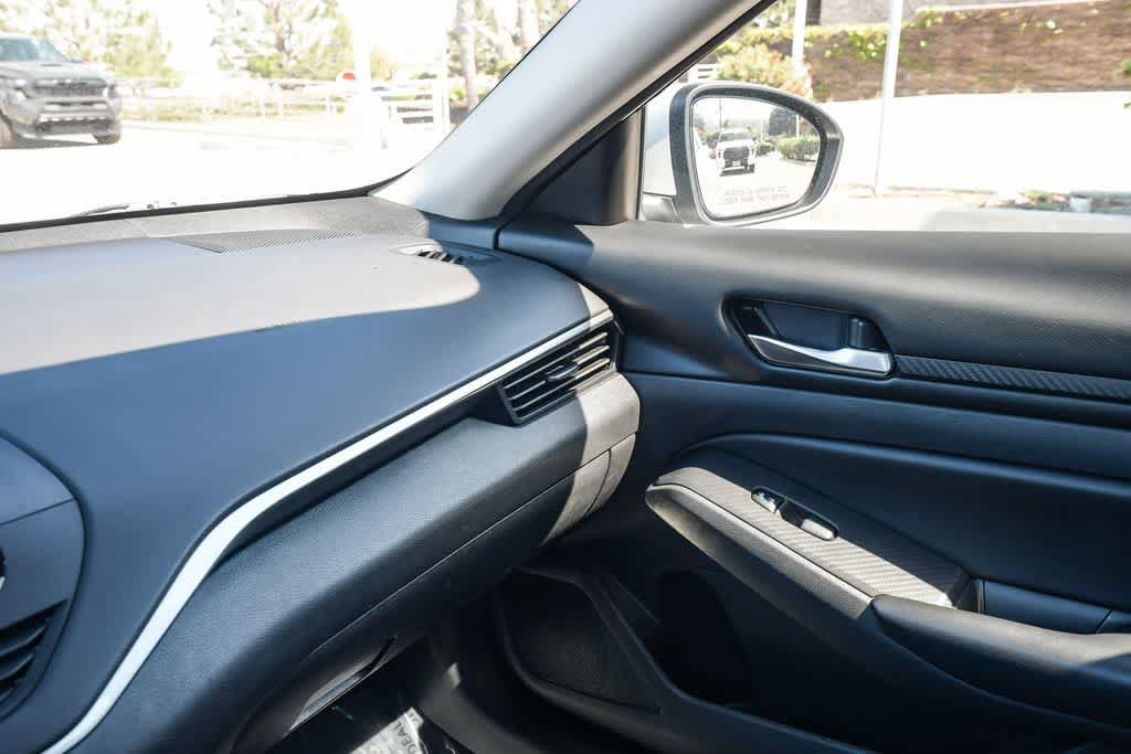 Used 2022 Nissan Altima 2.5 S FWD image 21