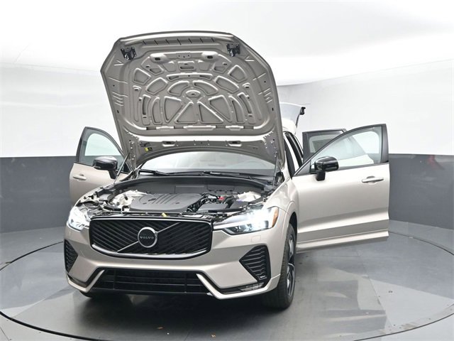 New 2026 Volvo XC60 B5 Core w/ Climate Package image 53