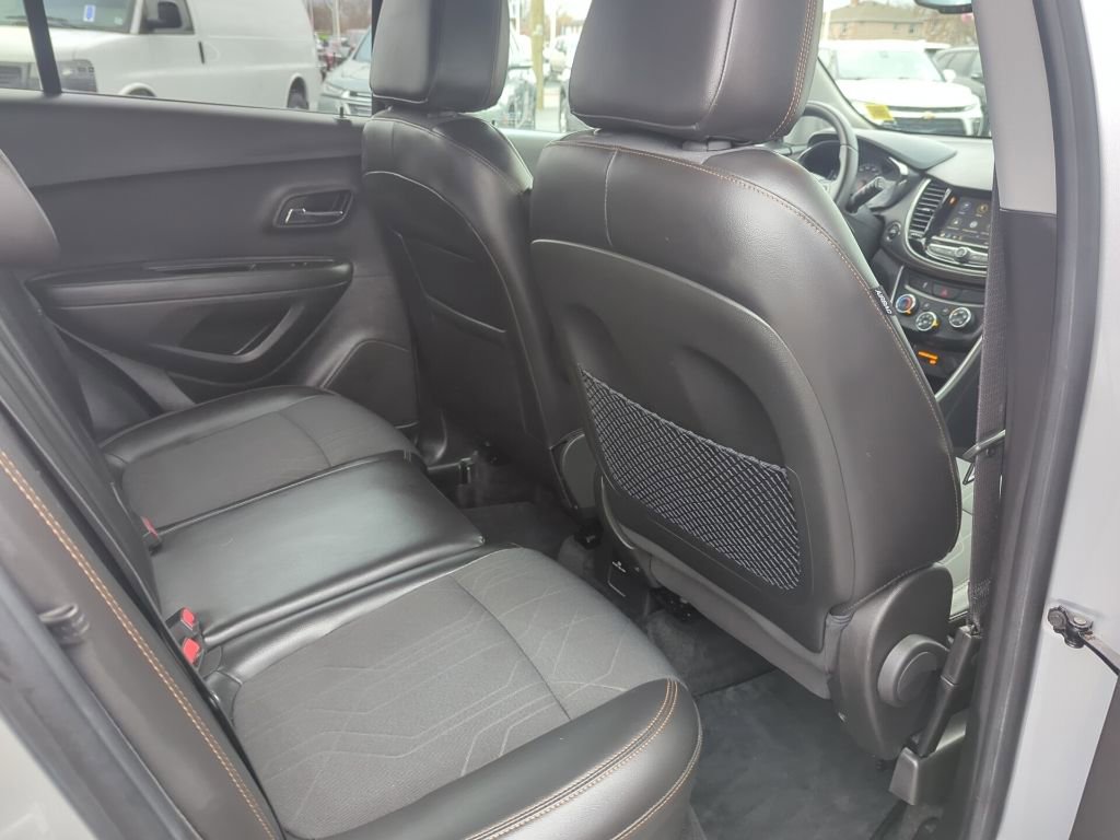 Certified 2018 Chevrolet Trax LT w/ LT Convenience Package image 11