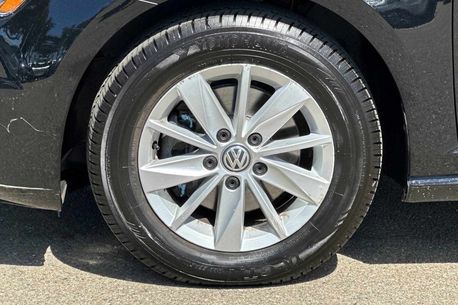 Used 2017 Volkswagen Golf S FWD image 24