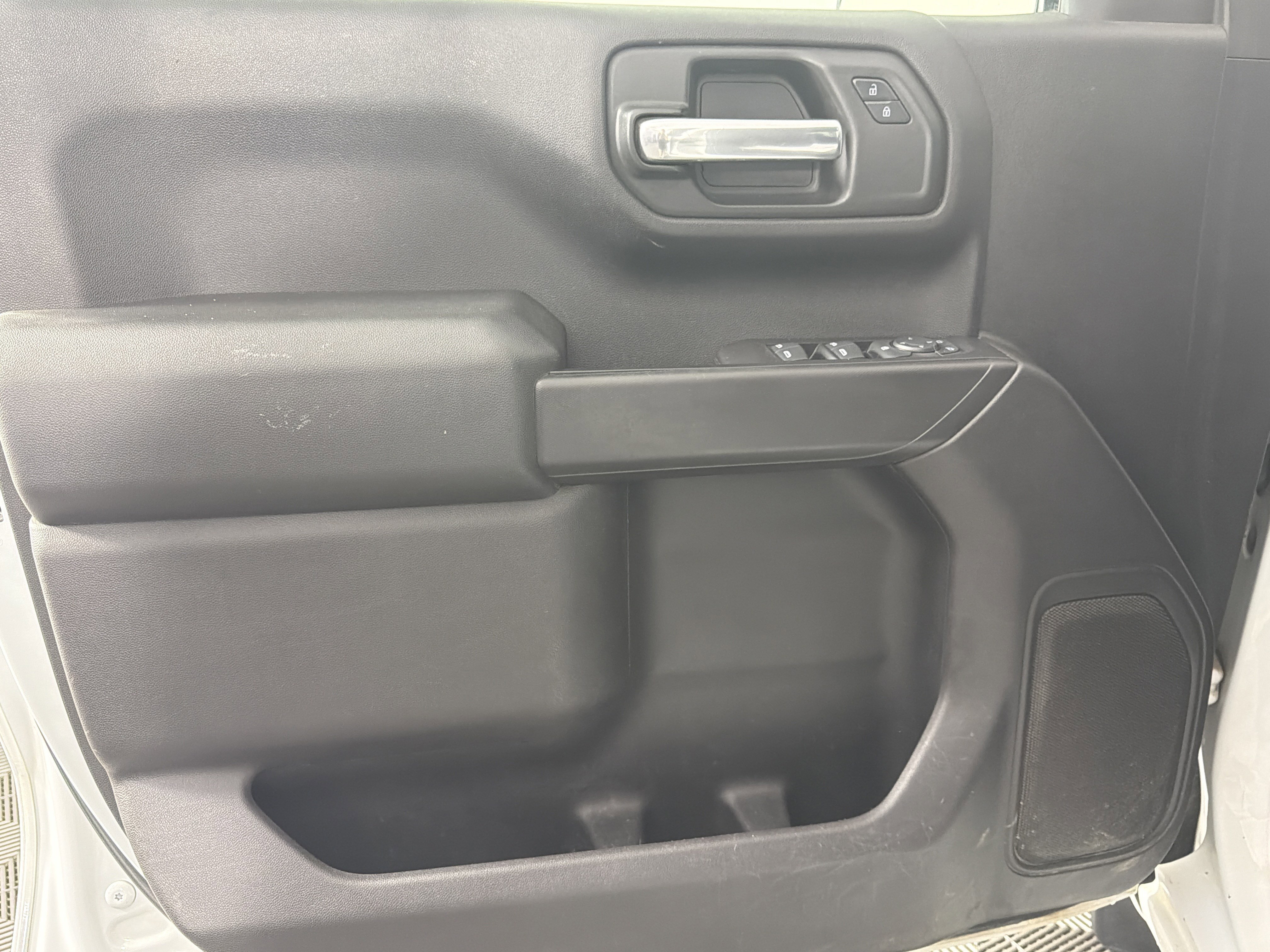 Used 2019 Chevrolet Silverado 1500 W/T w/ WT Convenience Package AWD/4WD image 8