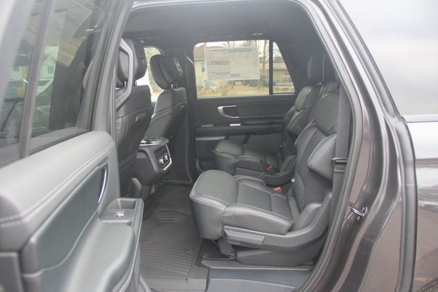 New 2026 Ford Expedition Max Platinum w/ Stealth Appearance Package AWD/4WD image 13