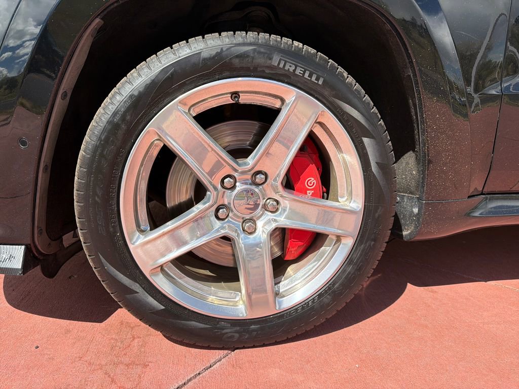 Used 2017 Jeep Grand Cherokee SRT image 36