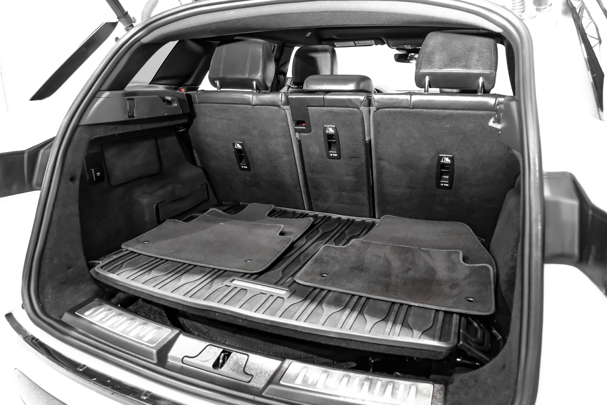 Used 2020 Land Rover Range Rover Evoque R-Dynamic SE image 64