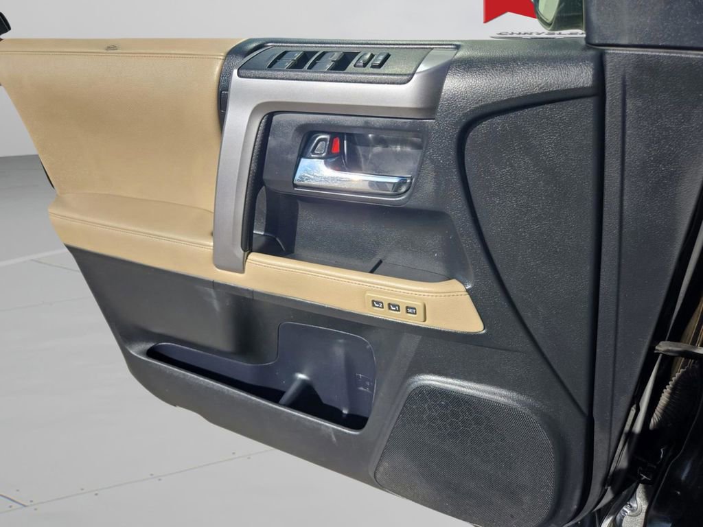 Used 2018 Toyota 4Runner Limited image 12