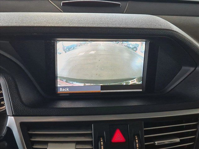 Used 2010 Mercedes-Benz E 350 Sedan image 14