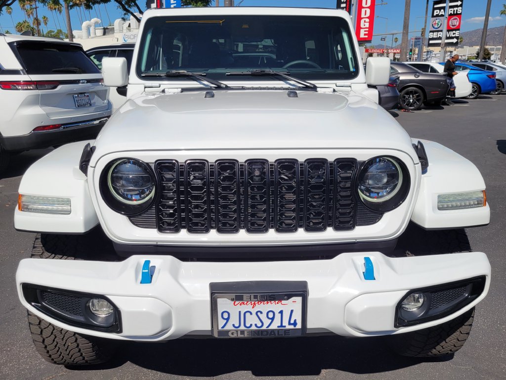 Used 2024 Jeep Wrangler High Altitude AWD/4WD image 33