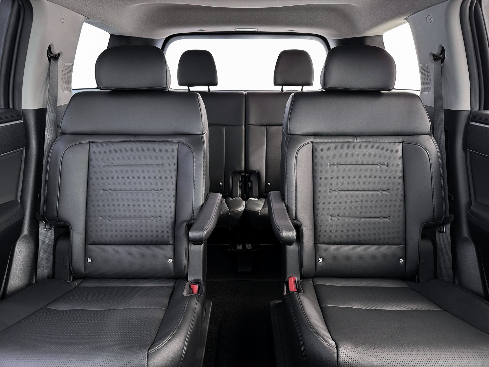 New 2026 Hyundai Santa Fe Limited FWD image 16