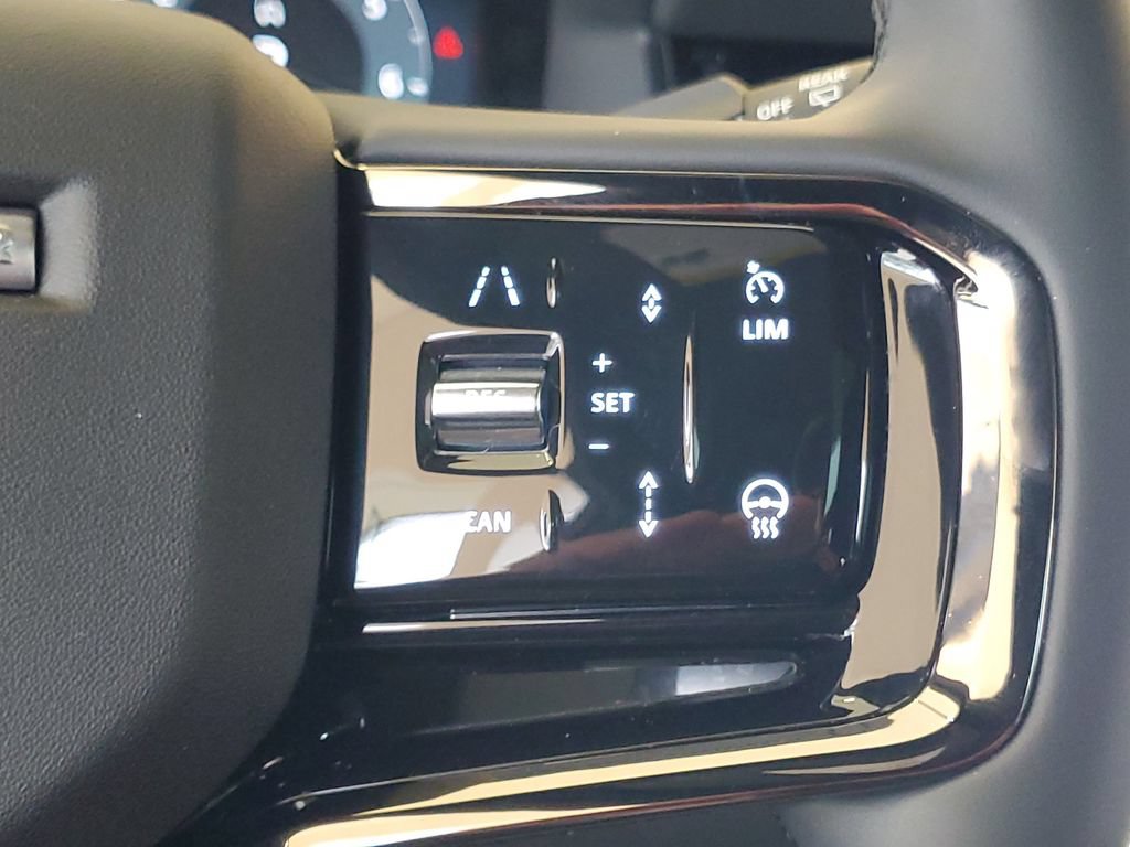 Used 2025 Land Rover Range Rover Evoque S AWD/4WD image 18
