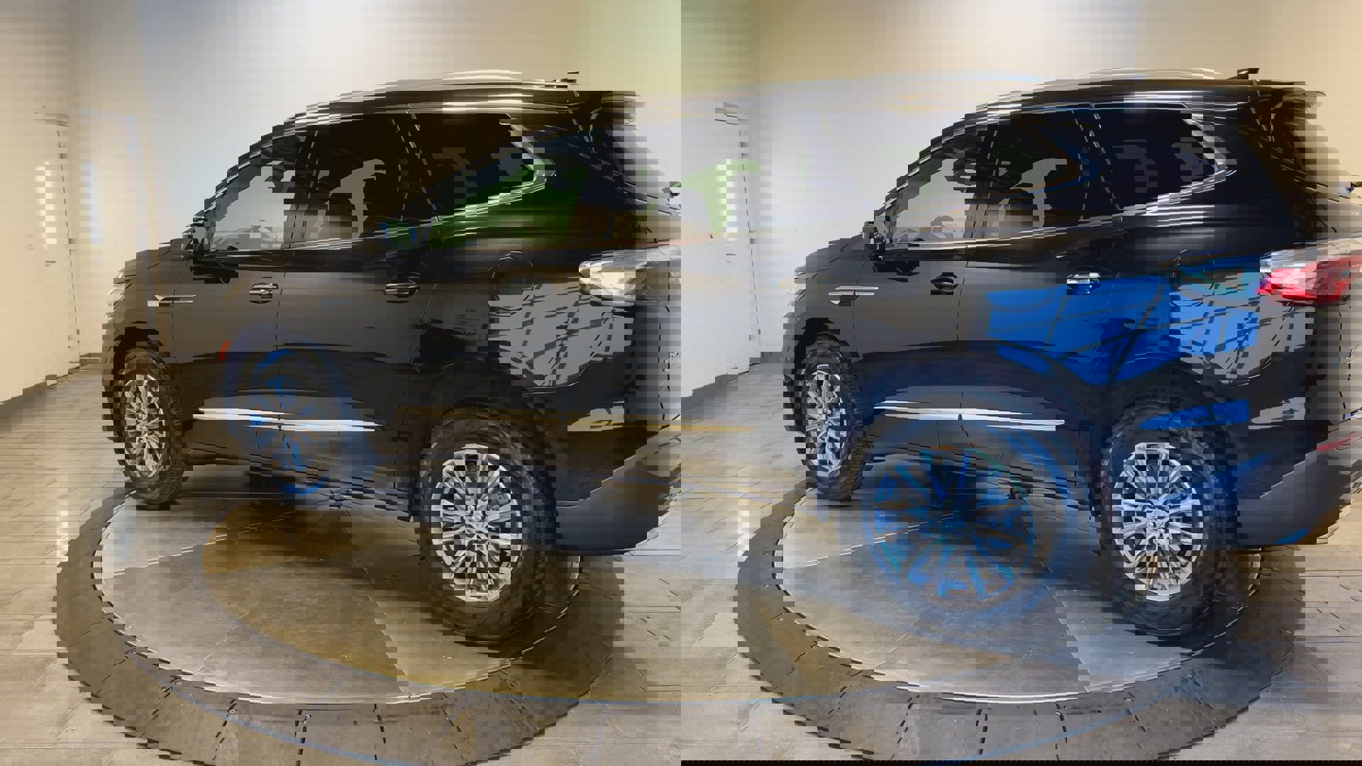 Used 2024 Buick Enclave Premium image 6