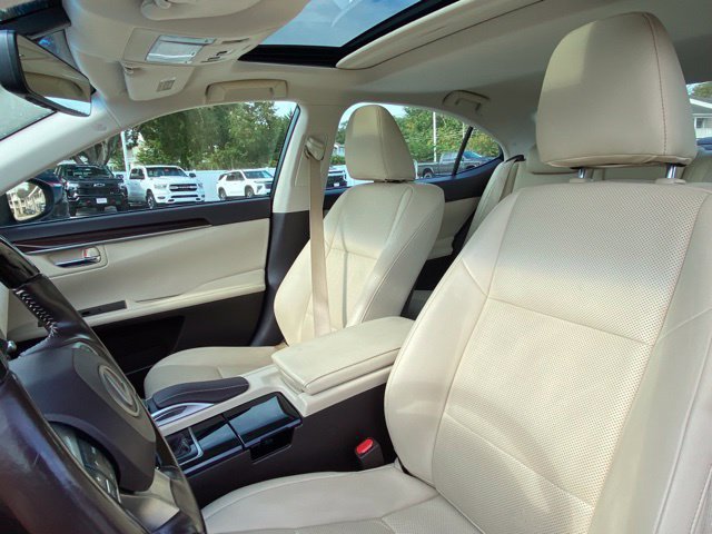 Used 2016 Lexus ES 350 w/ Navigation System Package FWD image 14