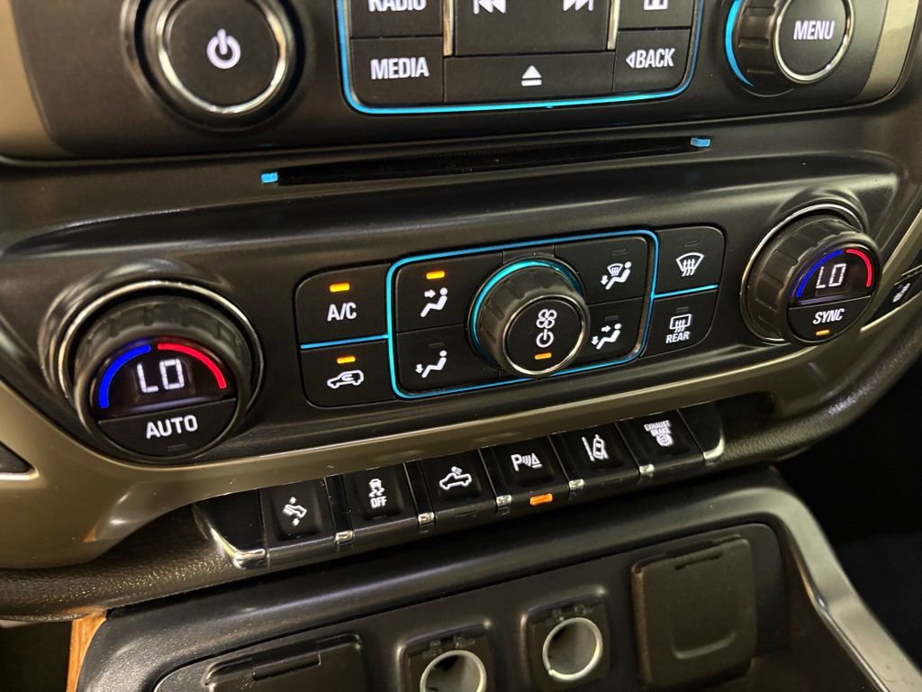 Used 2018 Chevrolet Silverado 2500 High Country w/ Duramax Plus Package image 30