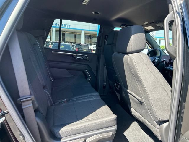 Used 2026 Chevrolet Tahoe LS w/ LS Custom Edition AWD/4WD image 31