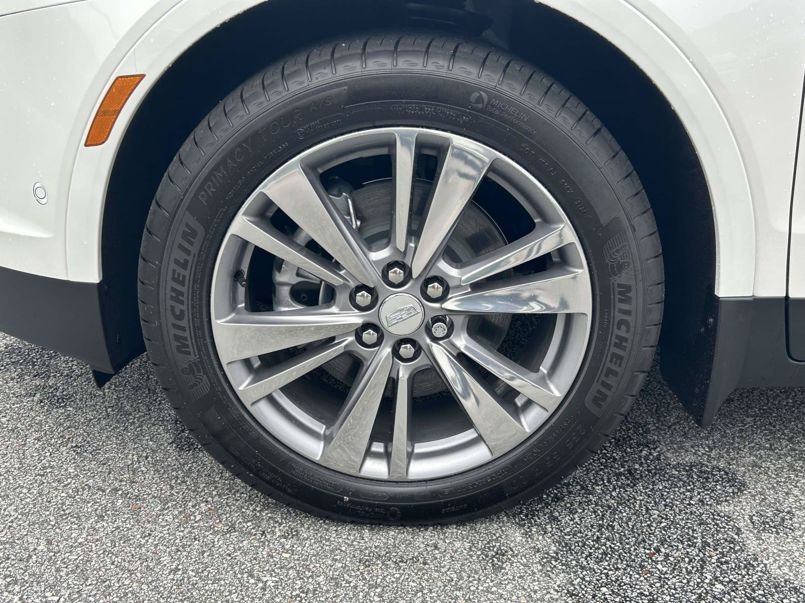 New 2026 Cadillac XT5 Premium Luxury w/ Driver Assist Package FWD image 9