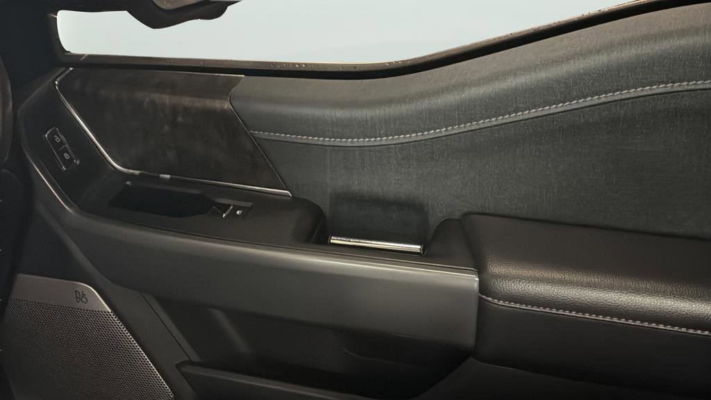 Used 2021 Ford F150 Lariat w/ Equipment Group 502A High image 20