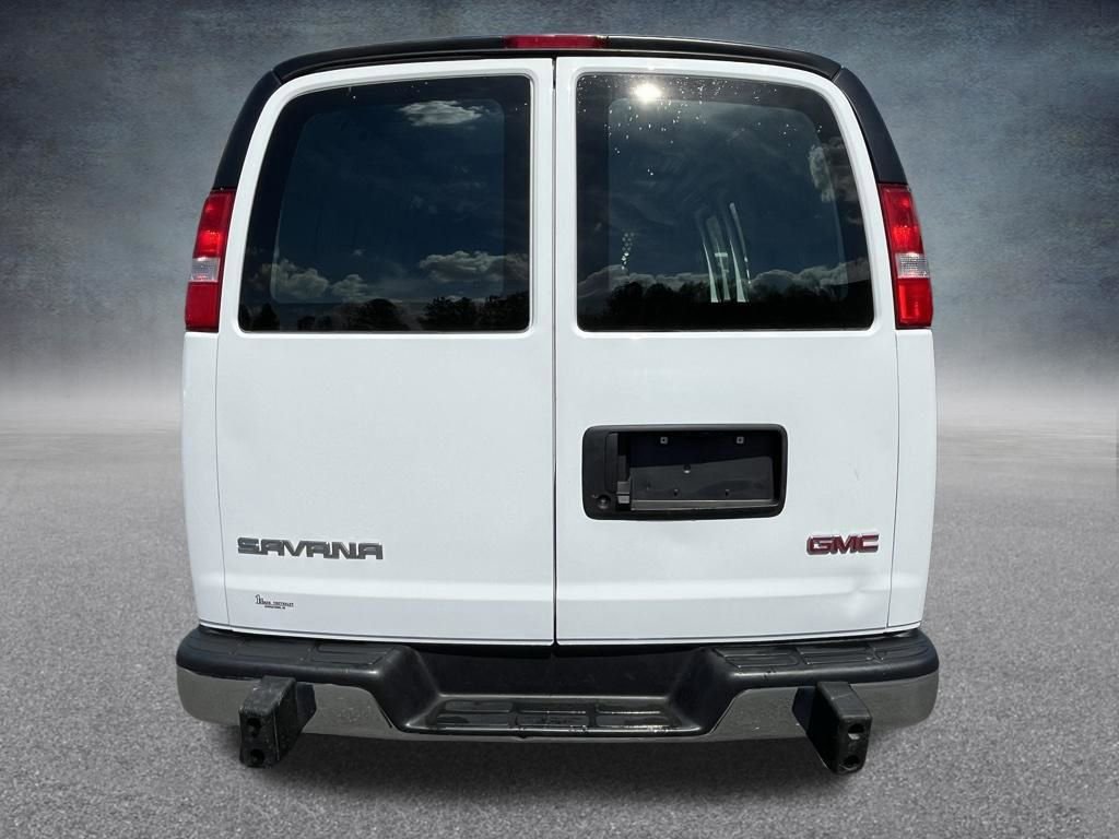 Used 2024 GMC Savana 2500 w/ Driver Convenience Package RWD image 12