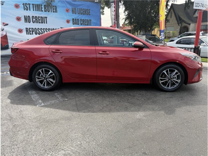 Used 2024 Kia Forte LXS w/ LXS Technology Package image 8