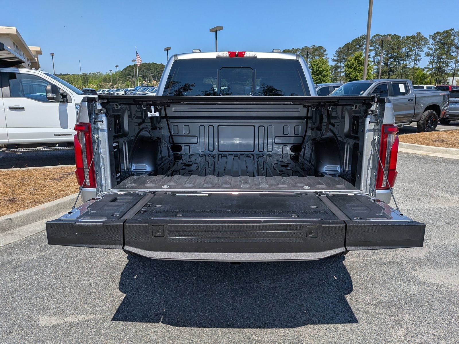 Certified 2025 Ford F150 Platinum AWD/4WD image 7