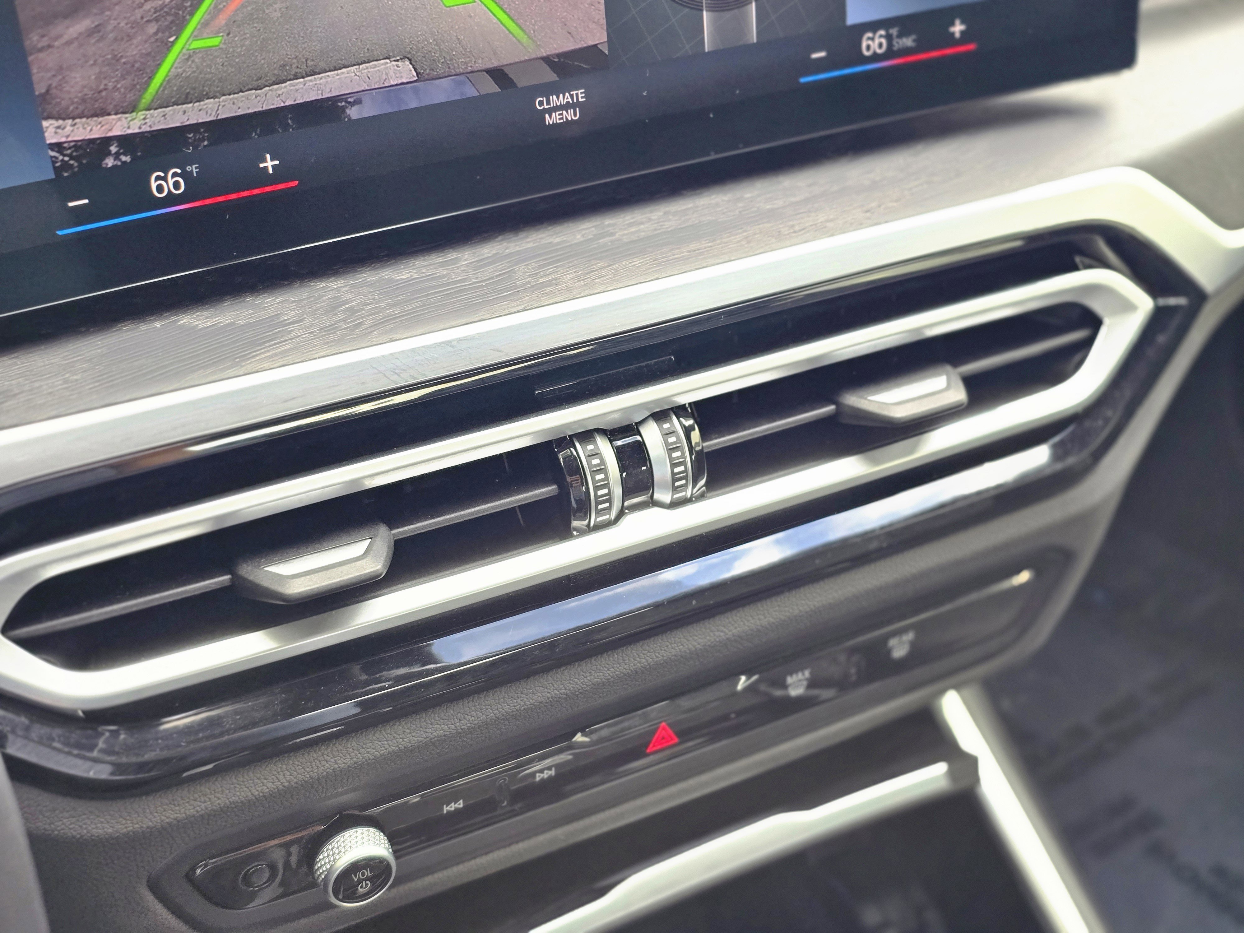 Used 2024 BMW 330i xDrive Sedan image 28