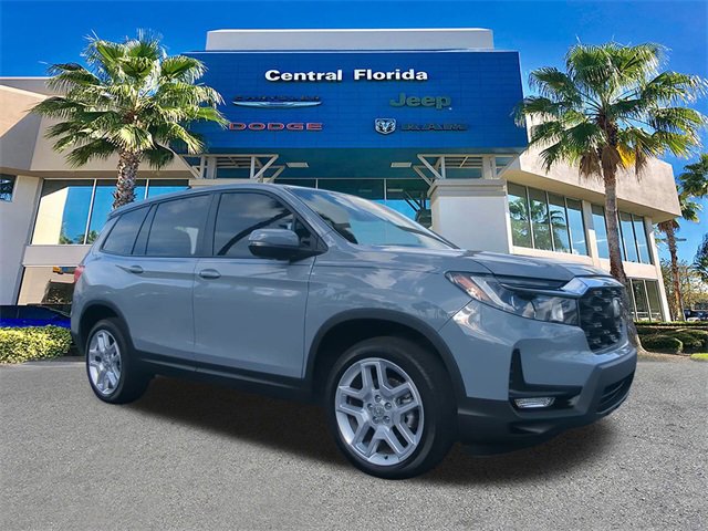 Used 2025 Honda Passport EX-L image 2