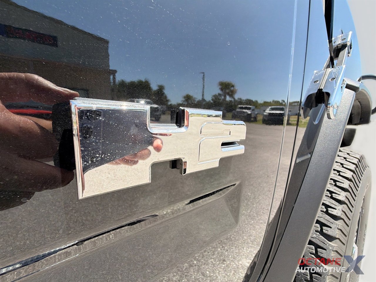 Used 2003 HUMMER H2 w/ Preferred Equipment Group image 37