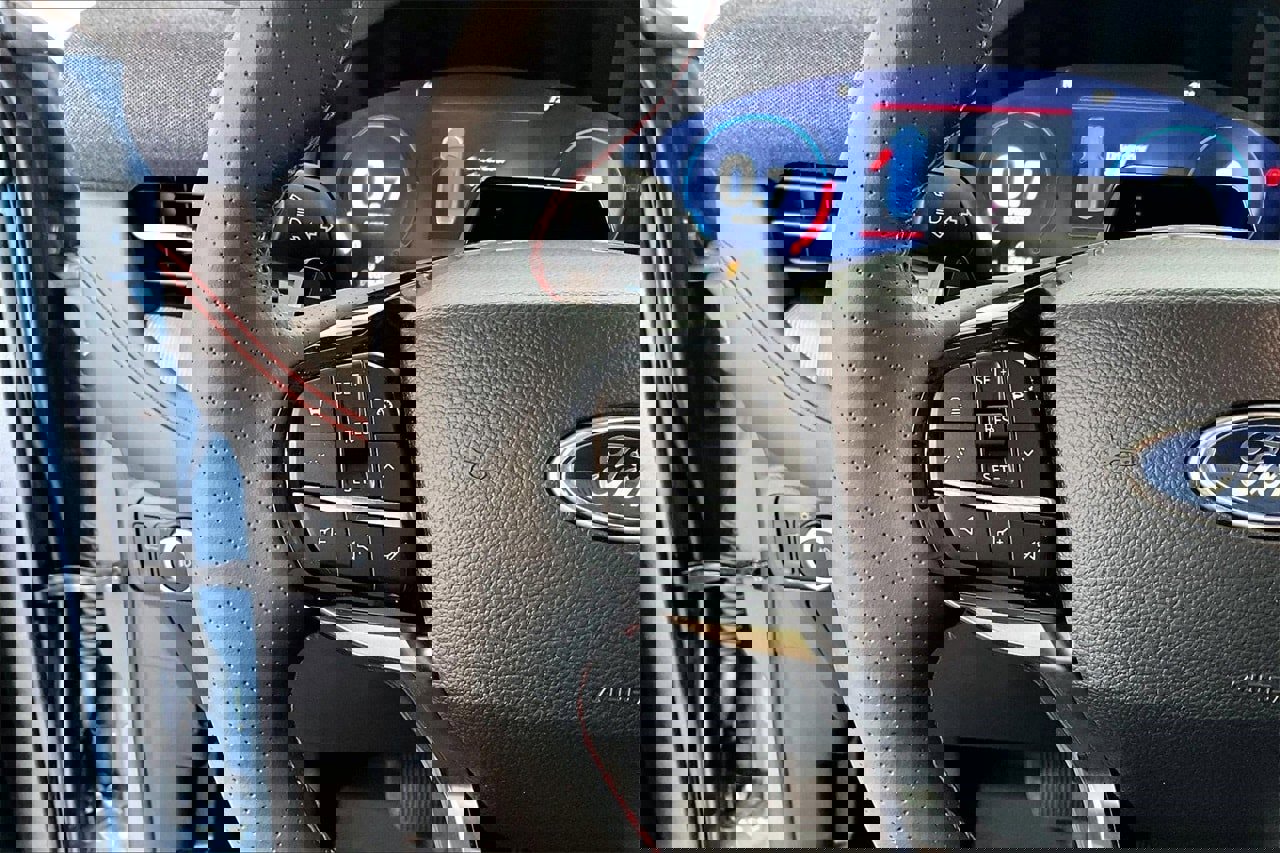 Certified 2025 Ford Explorer ST image 21