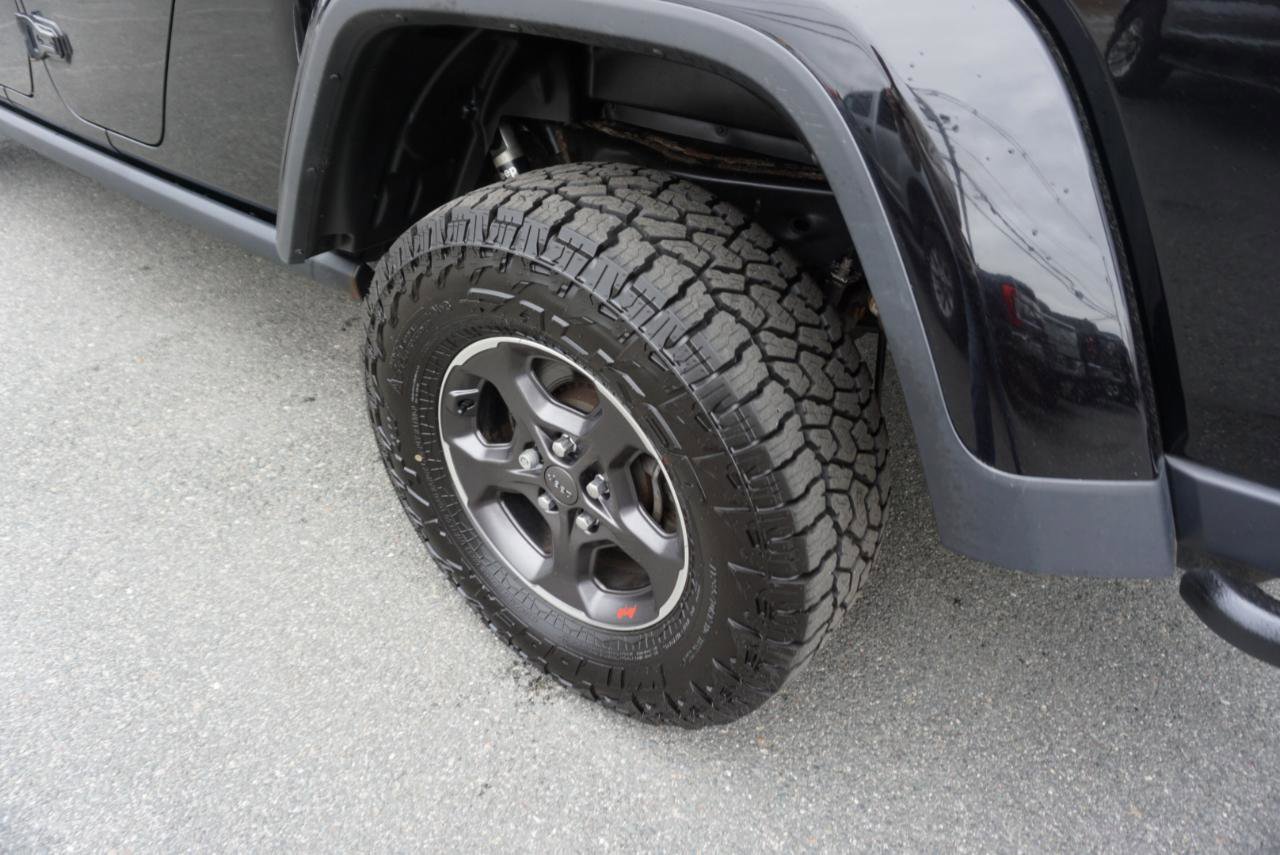 Used 2021 Jeep Gladiator Rubicon AWD/4WD image 9