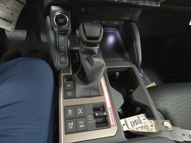 New 2027 Toyota Land Cruiser w/ Premium Package AWD/4WD image 28