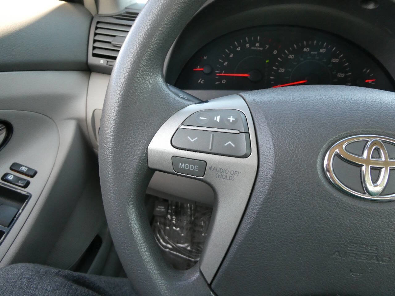 Used 2008 Toyota Camry LE image 11