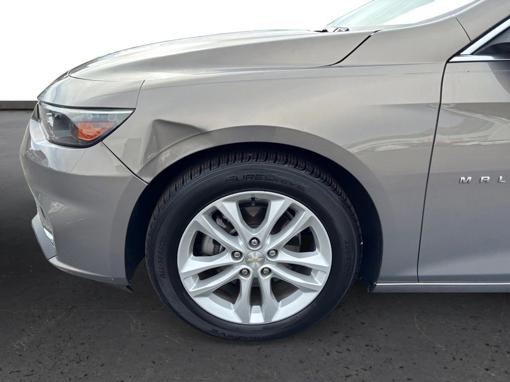 Used 2017 Chevrolet Malibu LT w/ Leather Package image 13