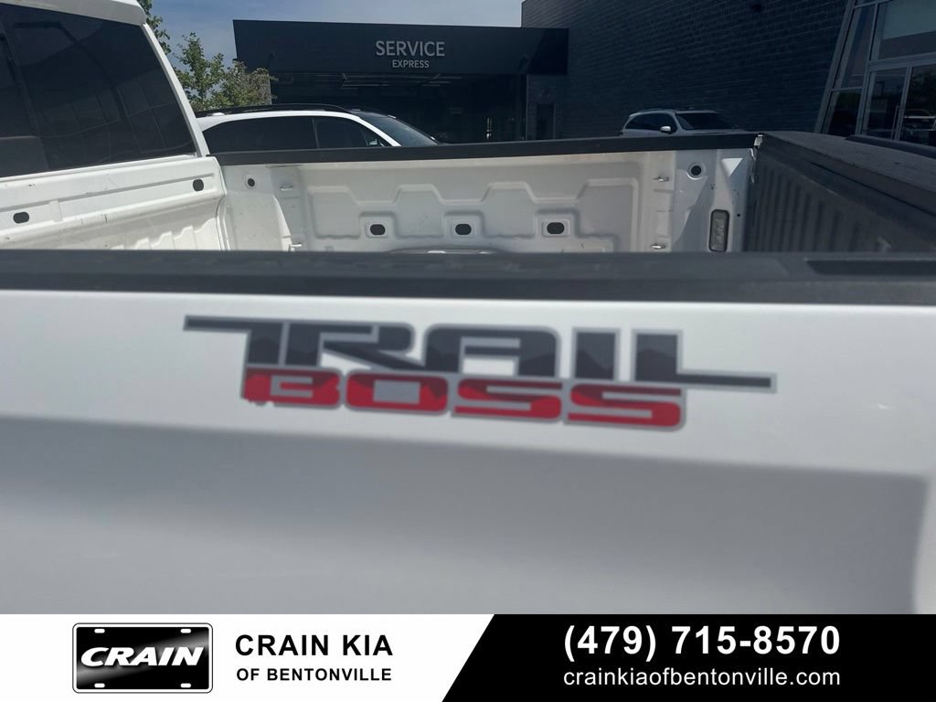Used 2020 Chevrolet Silverado 1500 LT Trail Boss AWD/4WD image 9
