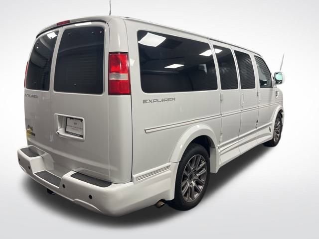Used 2019 Chevrolet Express 2500 w/ Enhanced Convenience Package image 5